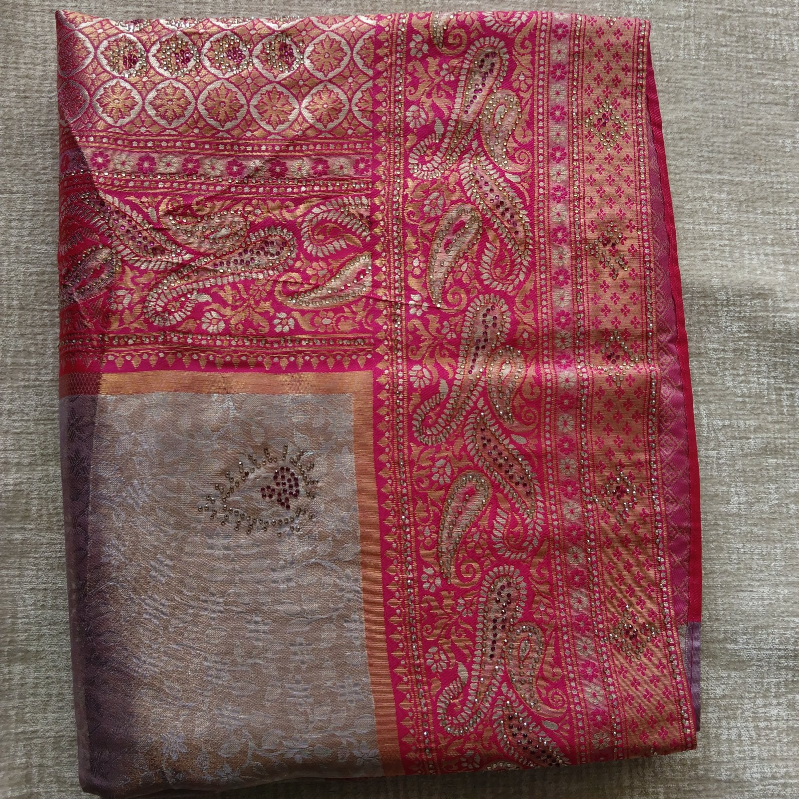Swarna Mehfil Saree - Taupe Grey, fabric overview