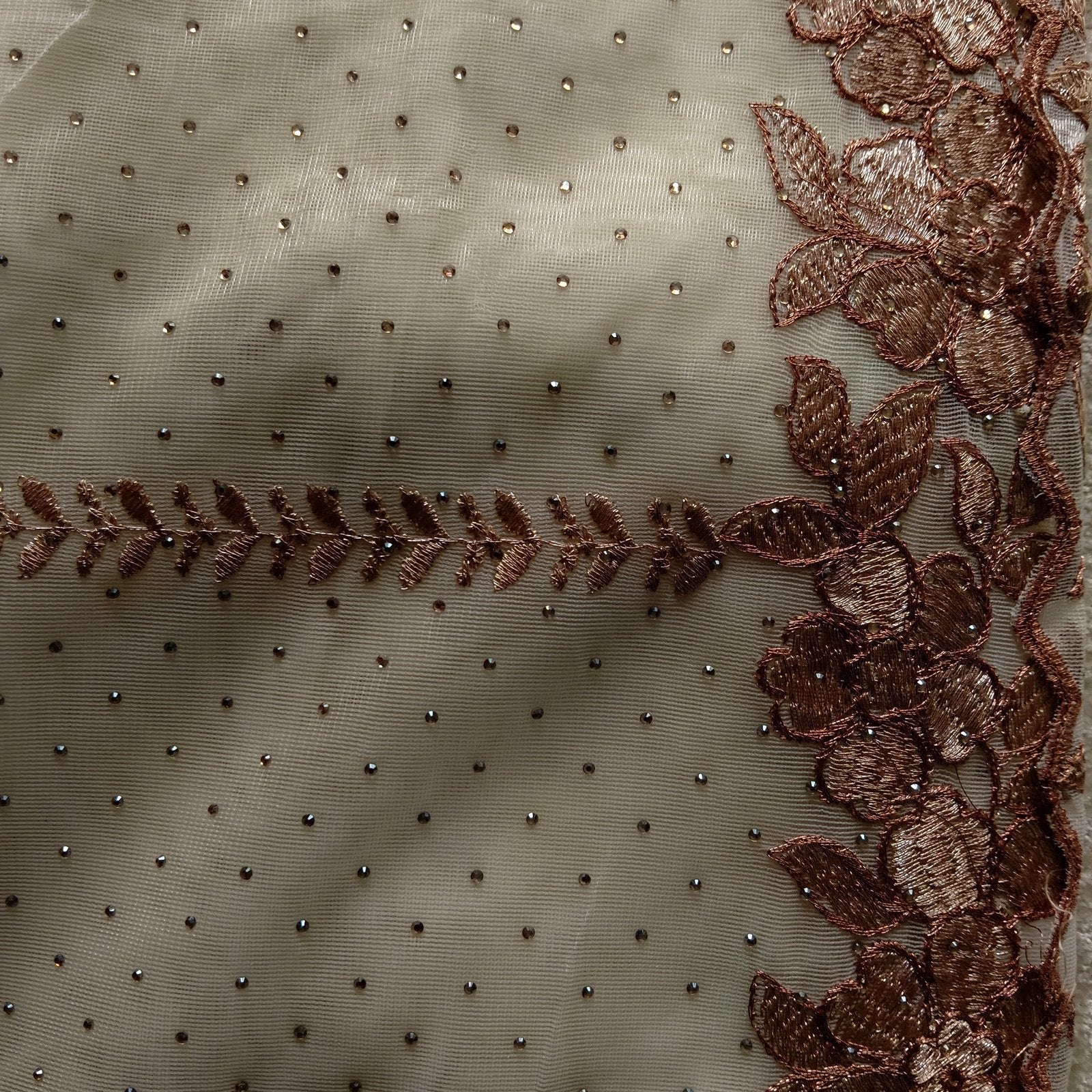 Soft Shimmer Crape Saree - Ivory, border detail