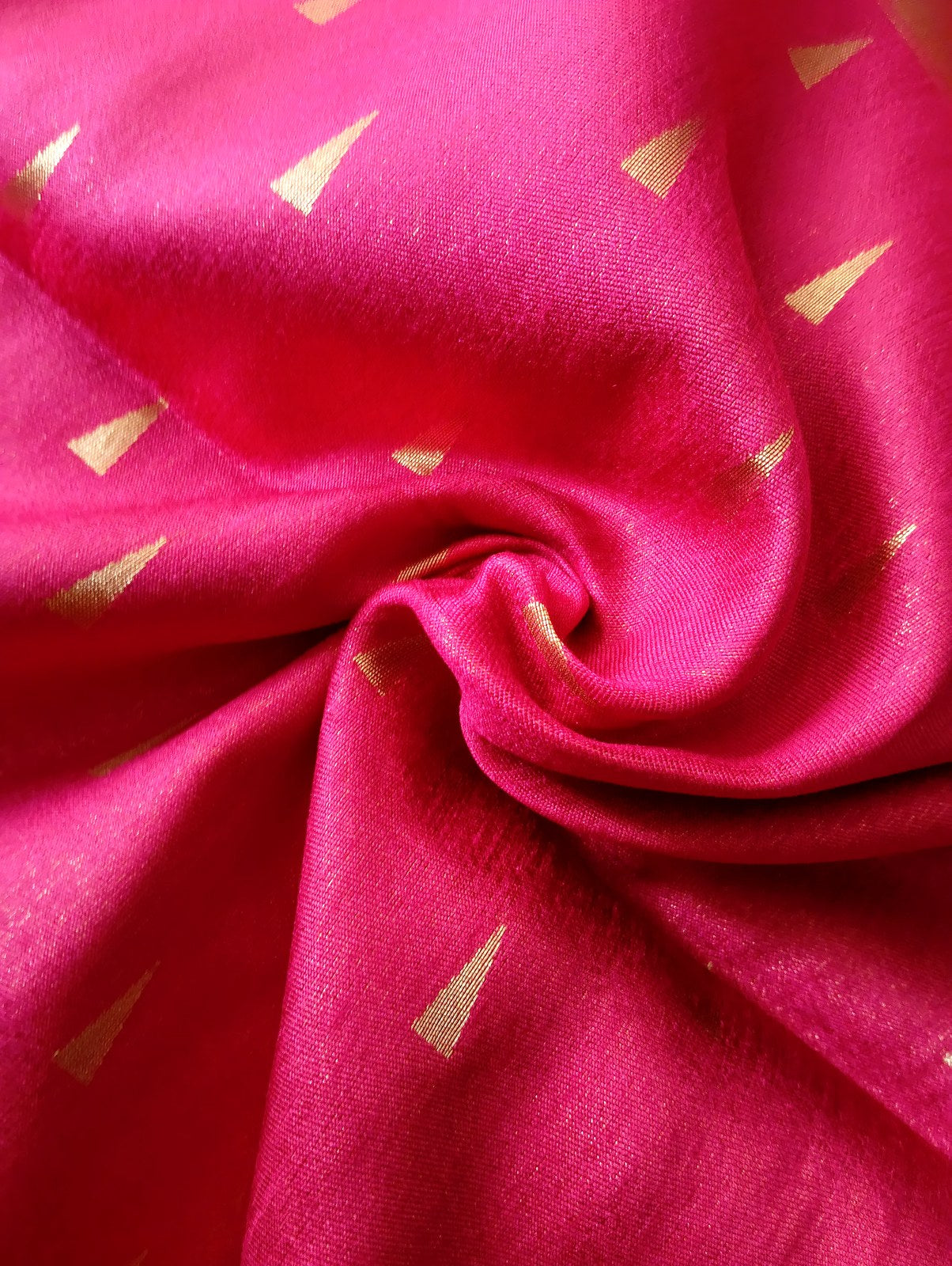 Cotton Silk Temple Border Saree - Magenta, fabric texture